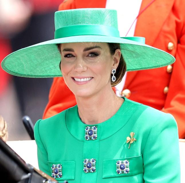 Công nương Kate xuất hiện-2