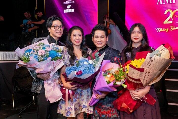 Con gái Ông hoàng nhạc đỏ Trọng Tấn: Xinh xắn như hot girl, chơi đàn xuất sắc-1