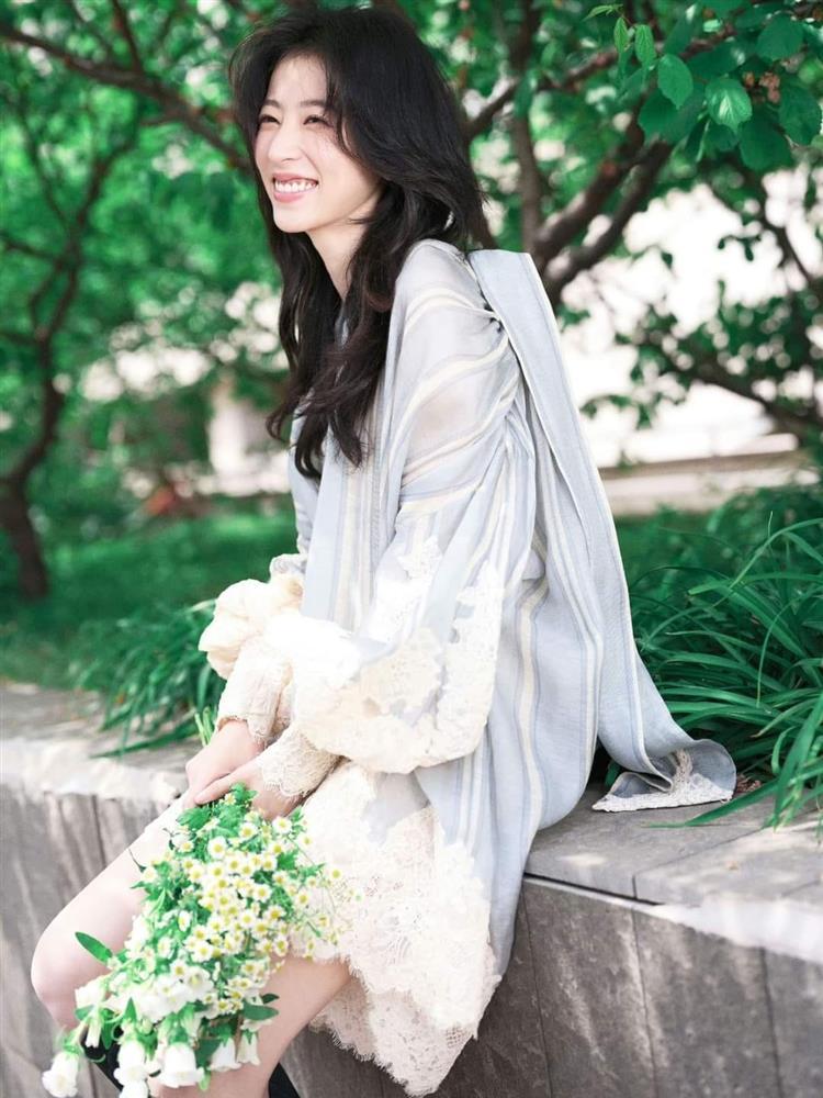 6h sáng Chủ Nhật 16/6/2024, 3 con giáp trúng số độc đắc, vận trình lên đời-1