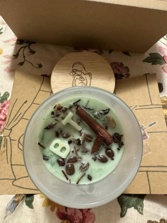 Đời tư ít ai biết của Hiền Thục: Làm mẹ đơn thân tuổi 21, con gái đi làm lương mẹ giữ, ngỡ ngàng tiền chuyển khoản-3