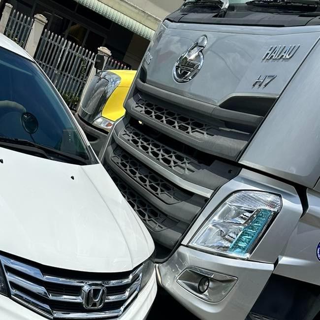 Tình hình hiện tại của em vợ Lê Dương Bảo Lâm sau vụ tai nạn nát nửa xe-4