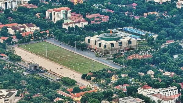 Quảng trường Ba Đình, sân bay Nội Bài nhìn từ trên cao đẹp ngỡ ngàng-2