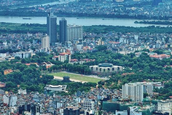 Quảng trường Ba Đình, sân bay Nội Bài nhìn từ trên cao đẹp ngỡ ngàng