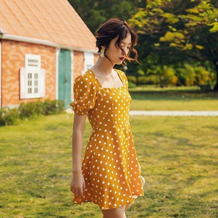 Kết hợp linh hoạt để có vẻ đẹp cổ điển với họa tiết chấm bi-4