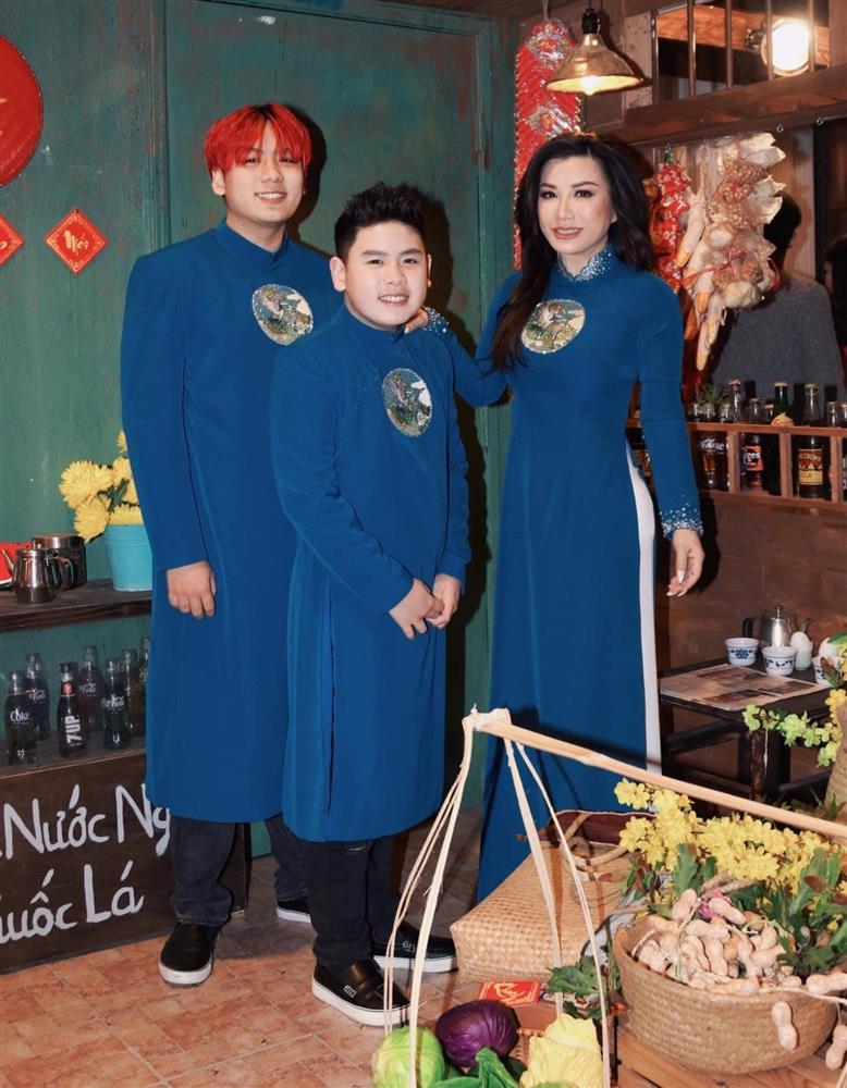 Con trai Bằng Kiều và vợ cũ Trizzie Phương Trinh học giỏi, chiều cao nổi trội-4