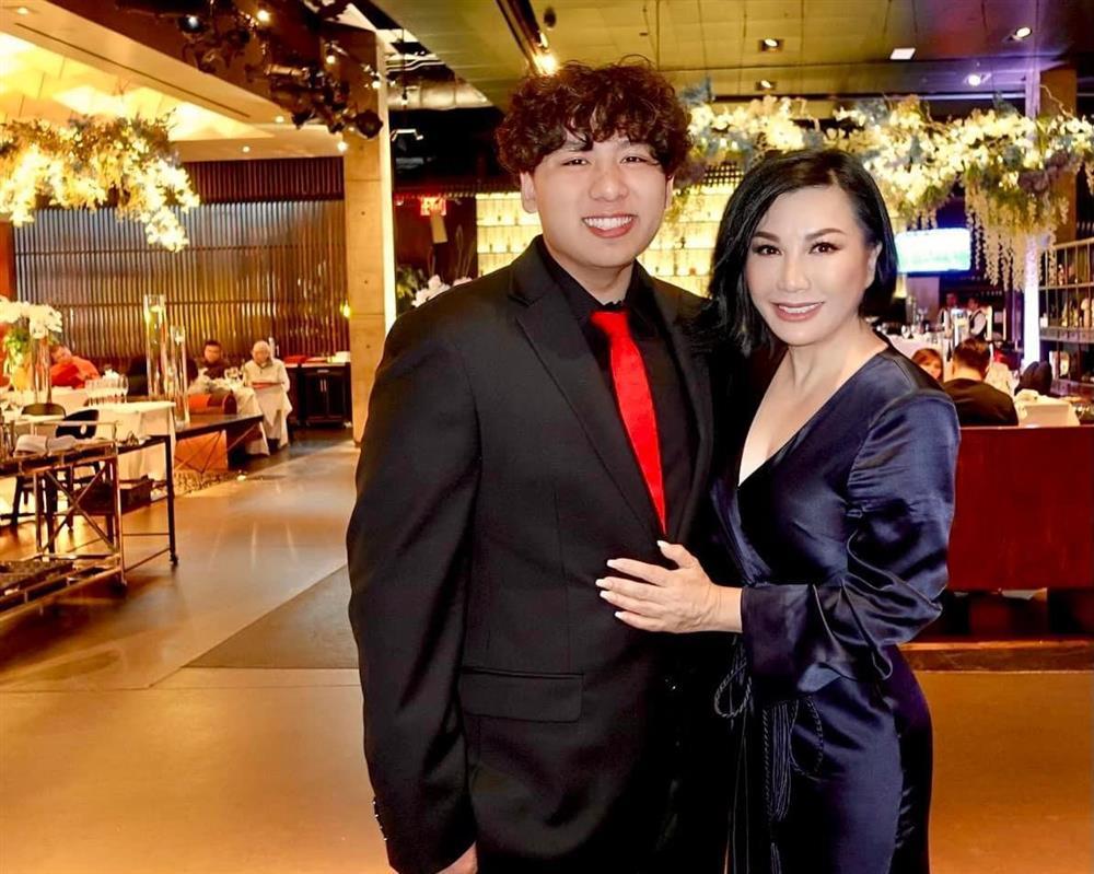 Con trai Bằng Kiều và vợ cũ Trizzie Phương Trinh học giỏi, chiều cao nổi trội-7