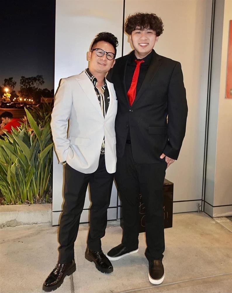 Con trai Bằng Kiều và vợ cũ Trizzie Phương Trinh học giỏi, chiều cao nổi trội-11