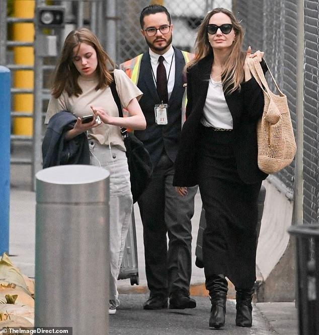 Đòn giáng mạnh vào Brad Pitt-3