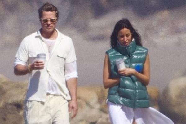 Brad Pitt công khai bạn gái-4