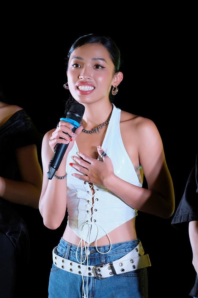 Hoa hậu Tiểu Vy đối đầu Lynk Lee cùng dàn hot Tiktoker-4