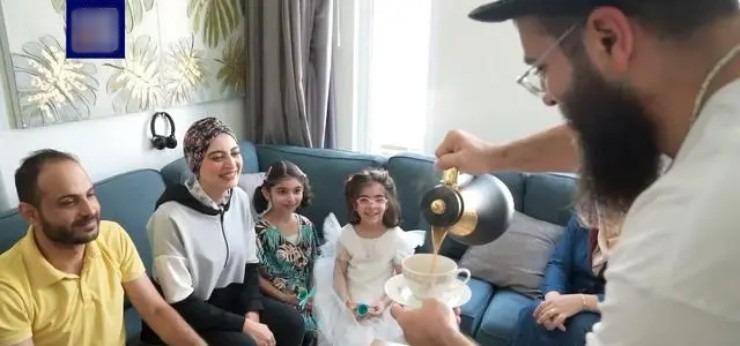 Trà sữa ở Dubai rẻ như cho, chỉ 6.000 đồng/ly, một ngày bán 3.000 suất-6