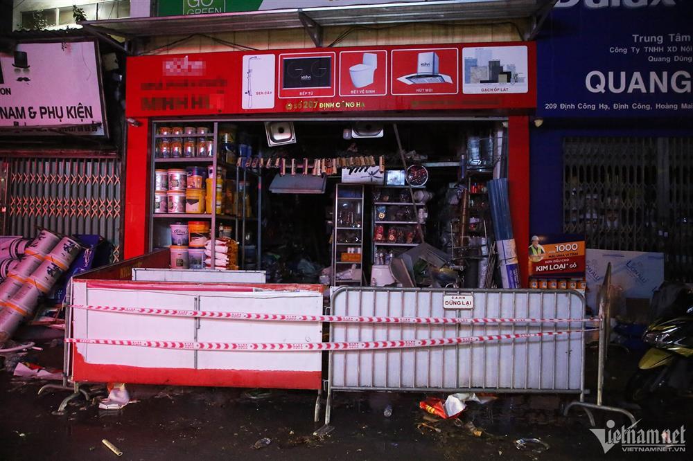 Cháy ở Định Công Hạ: Thảm kịch báo trước khi hàng hóa bịt kín lối thoát nạn-2