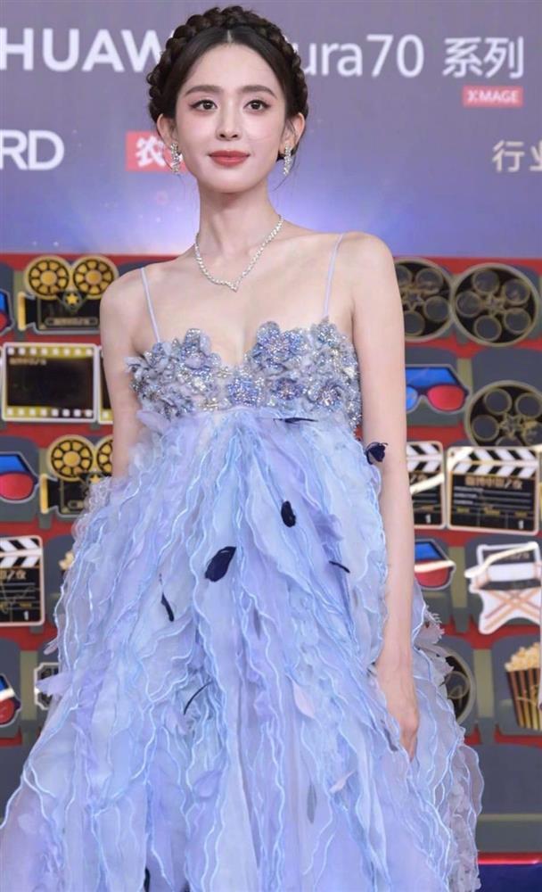 Mỹ nhân Tân Cương bị chê da bọc xương-2