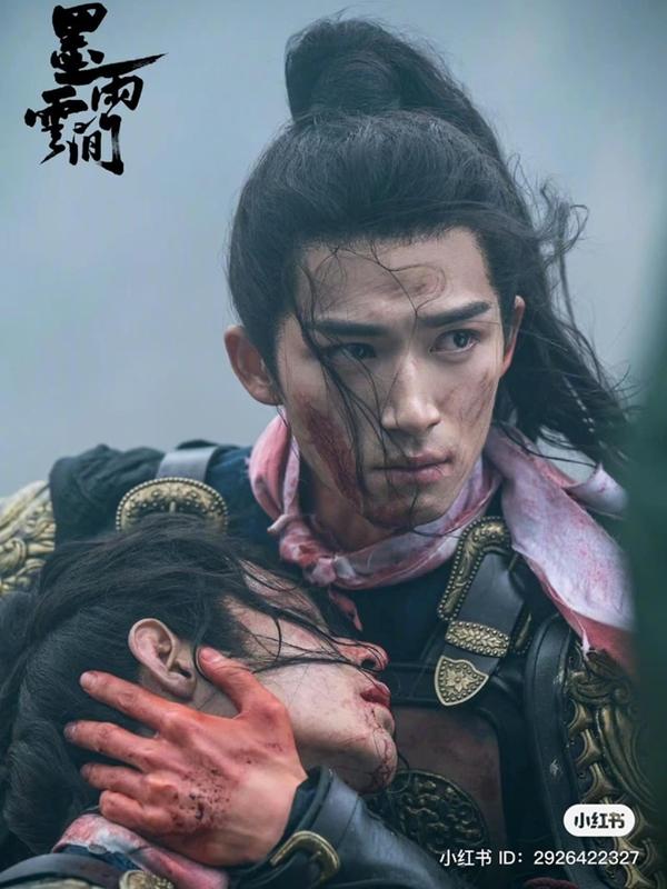 Nam thần gen Z đang hot của làng phim truyền hình bị 2 bạn diễn nữ dở trò lợi dụng-19