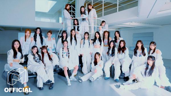 Lạ kỳ nhóm nhạc bị fan tẩy chay do… không chịu ở với nhau!-3