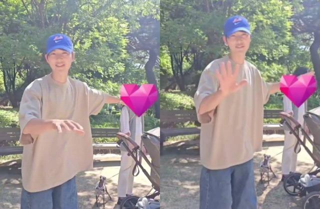 Tóm dính vợ chồng Song Joong Ki đưa quý tử ra ngoài chơi, 1 đặc điểm ngoại hình của bé gây sốt-3