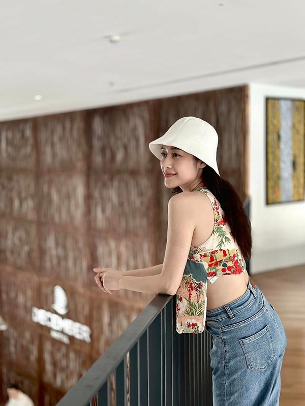 Nhan sắc đời thực MC Phí Linh-6