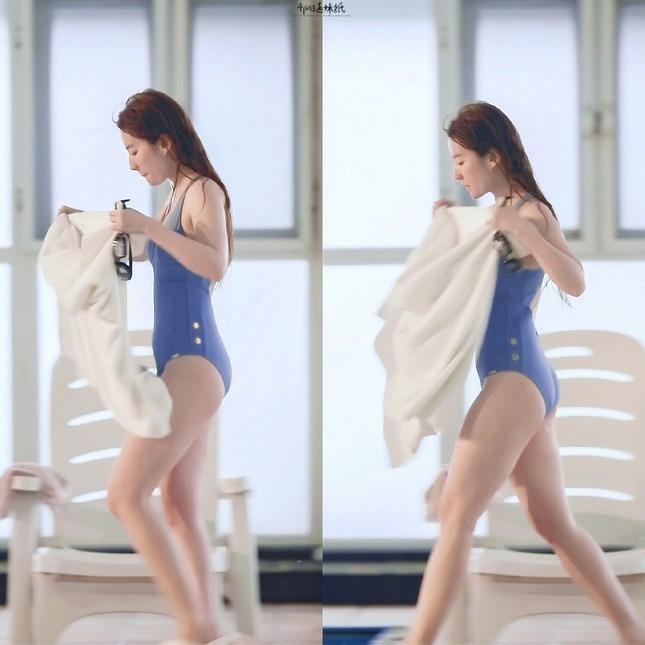 Cảnh mặc áo tắm của Lưu Diệc Phi gây tranh cãi-2