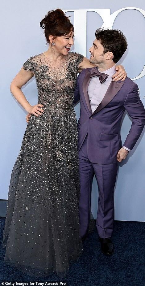 Angelina Jolie trông kiêu ngạo-10