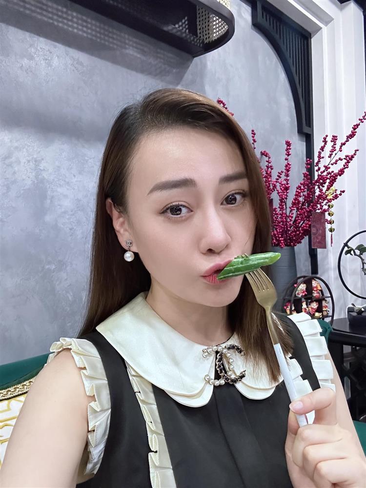 Giảm gần 17kg sau sinh, Phương Oanh khoe đường cong gây chú ý-5