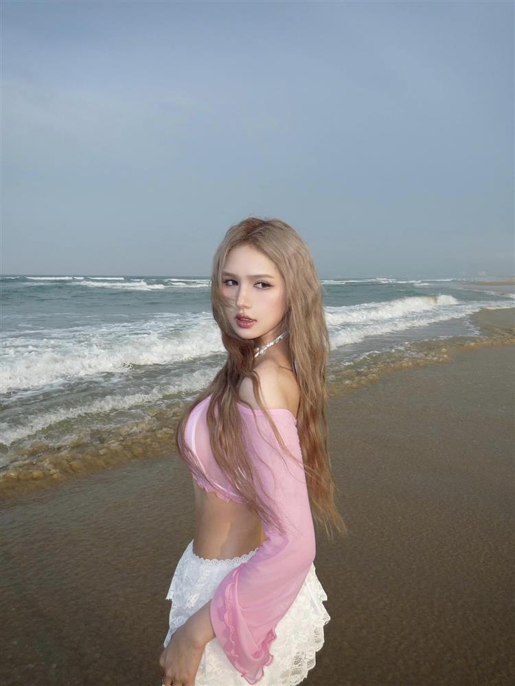 Hậu ly hôn streamer giàu nhất Việt Nam, fan soi lại loạt hình ảnh bỏng mắt của Xoài Non-5