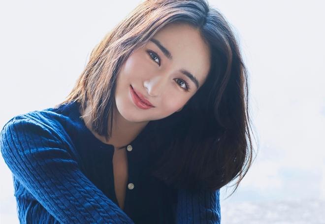 Mỹ nhân 2003 khiến MXH náo loạn vì visual đỉnh cao, nhan sắc vô thực như AI tạo ra-6