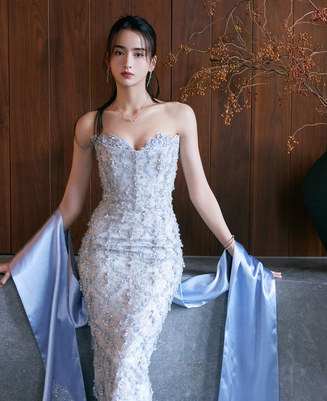 Mỹ nhân 2003 khiến MXH náo loạn vì visual đỉnh cao, nhan sắc vô thực như AI tạo ra-8