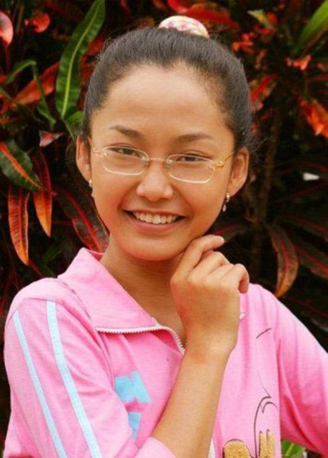 Nhỏ Hạnh ‘Kính Vạn Hoa’ từ cô sinh viên nghèo hiếu học thành giảng viên đại học tại Úc, U40 quá trẻ đẹp-2