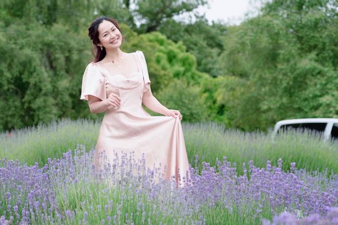 Nhỏ Hạnh ‘Kính Vạn Hoa’ từ cô sinh viên nghèo hiếu học thành giảng viên đại học tại Úc, U40 quá trẻ đẹp-6