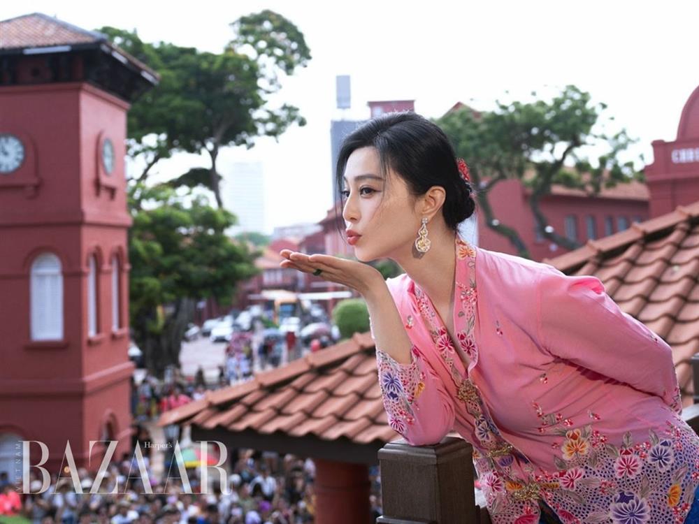 Phạm Băng Băng bị chụp lén, nhan sắc lẫn thần thái khiến dân tình ngỡ ngàng-4