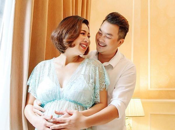 Từng là ngôi sao phòng vé nhưng Lê Khánh có 3, 4 năm bị chôn vùi vì tin đồn hét giá cát-xê, hôn nhân 10 năm viên mãn-5