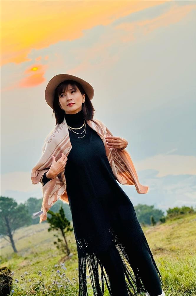 NSƯT Kim Tuyến tuổi 37: Không ngại đóng cảnh nóng, chưa muốn yêu ai-13