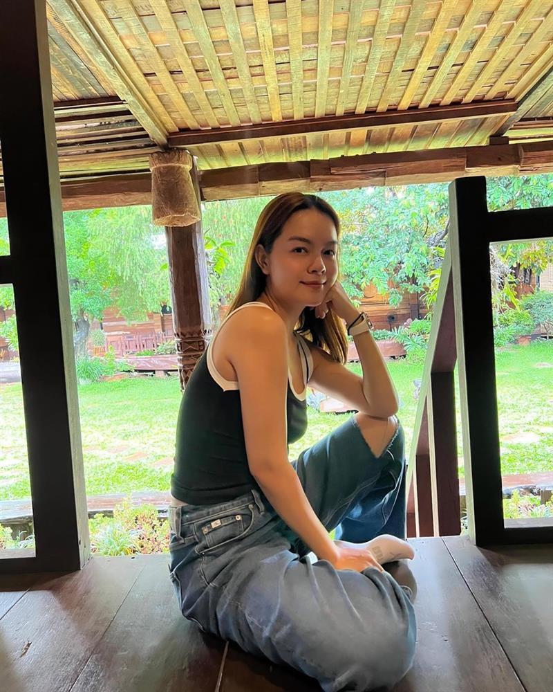 Phạm Quỳnh Anh gợi ý 10 set đồ đơn giản giúp phụ nữ trên 40 tuổi trẻ hóa phong cách-8