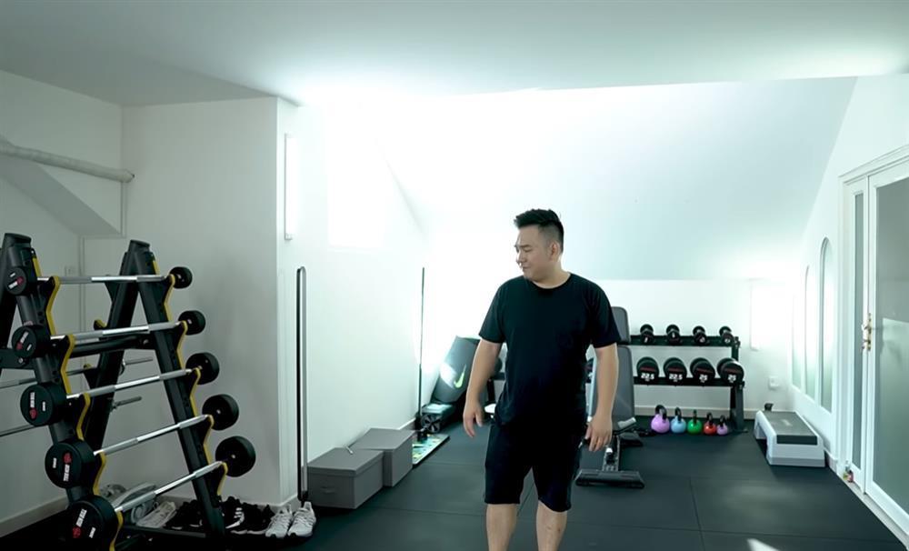 Công khai ly hôn streamer giàu nhất Việt Nam, rời biệt thự bạc tỷ Xoài Non sống ở đâu?-22