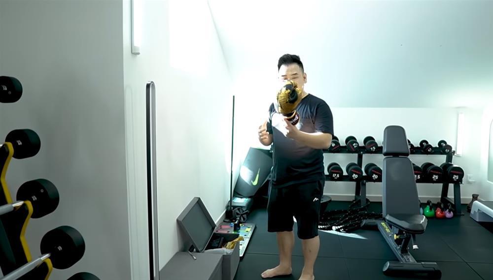 Công khai ly hôn streamer giàu nhất Việt Nam, rời biệt thự bạc tỷ Xoài Non sống ở đâu?-23