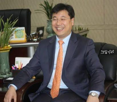 Lee Seung Gi sau khi lâm cảnh khủng hoảng nghiêm trọng nhất sự nghiệp vì bê bối của bố vợ-3