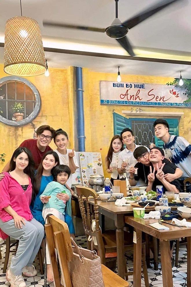 Bé An Đất phương Nam khoe bạn gái mới sau 2 lần đổ vỡ-1