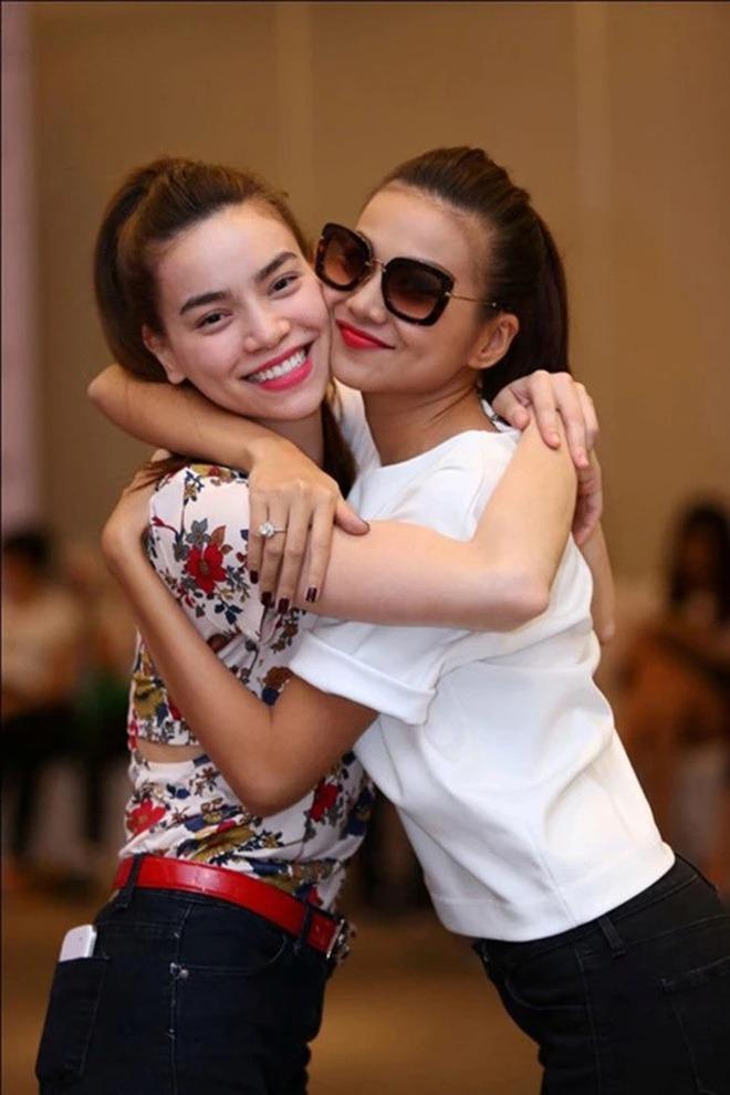 Netizen tranh cãi tin đồn Thanh Hằng mất hợp đồng quảng cáo vào tay Hồ Ngọc Hà-9