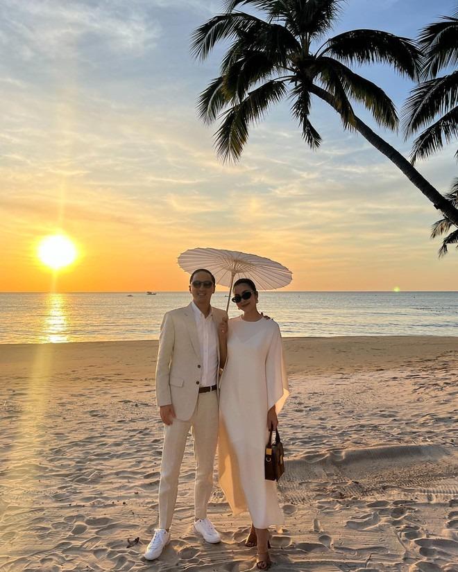 Lâu rồi mới thấy Hà Tăng lên đồ kiểu dâu hào môn, cùng chồng tham dự event thời trang tại Ý-10