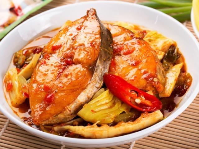 Ly nước màu vàng Phương Oanh uống sau sinh có gì đặc biệt?-7