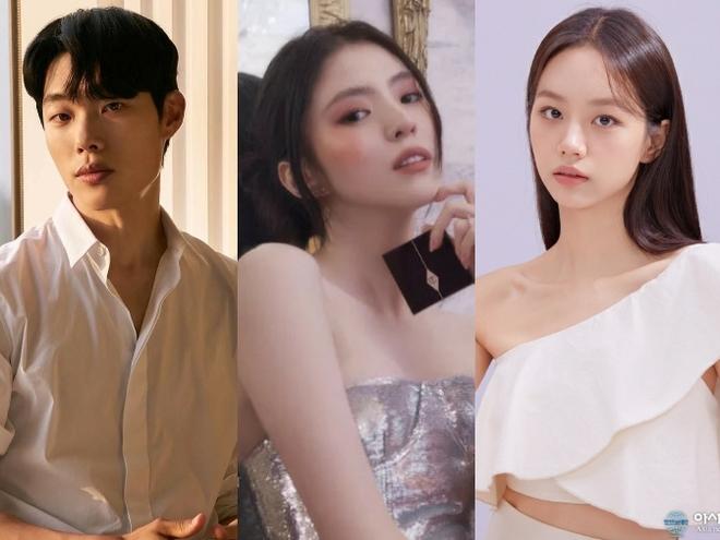 Clip: Hyeri sượng trân khi bị hỏi về scandal với Han So Hee - Ryu Jun Yeol, câu trả lời gây xôn xao giữa họp báo-3