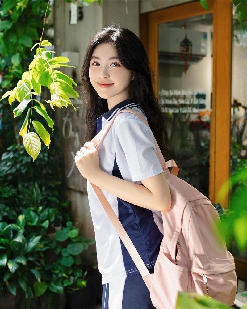 Con gái cao 1,73 m của MC Quyền Linh-7