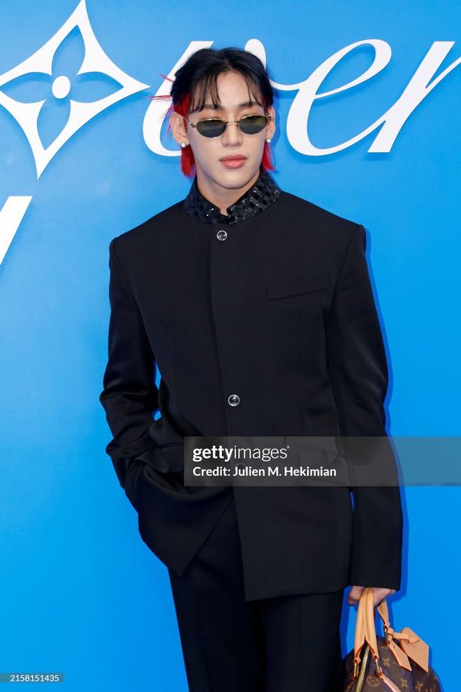 Đại hội mỹ nam tại show thời trang: Gong Yoo U50 vẫn phong độ, chấp hết bạn thân Lisa và nhiều đàn em-4