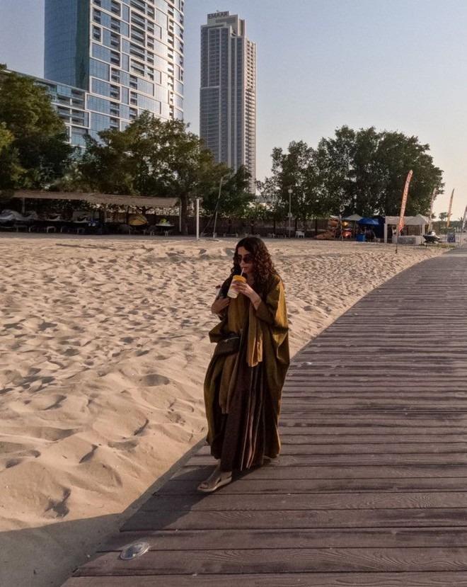 Tránh nóng kiểu nhà giàu: Người dân Dubai đổ xô đi du thuyền, thuê khách sạn xa xỉ ở cho mát-4
