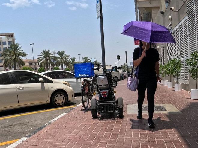 Tránh nóng kiểu nhà giàu: Người dân Dubai đổ xô đi du thuyền, thuê khách sạn xa xỉ ở cho mát-8