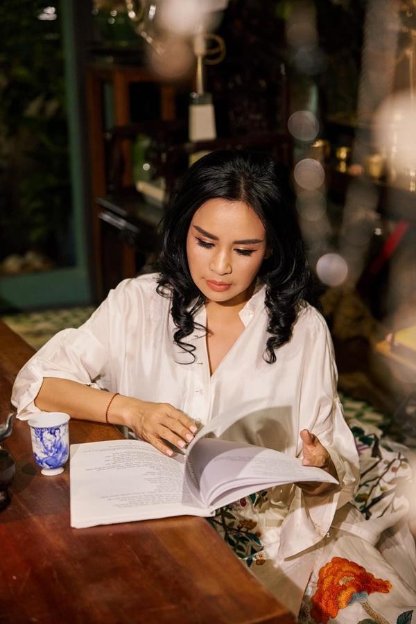 Thanh Lam khoe hình ảnh đón tuổi mới đẹp không tì vết tại nhà riêng-1