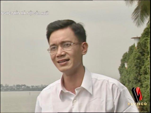 Nam thần màn ảnh thập niên 90 nay giữ chức Giám đốc, mang quân hàm Đại tá, hôn nhân hạnh phúc gần 3 thập kỉ với vợ là NSND-1