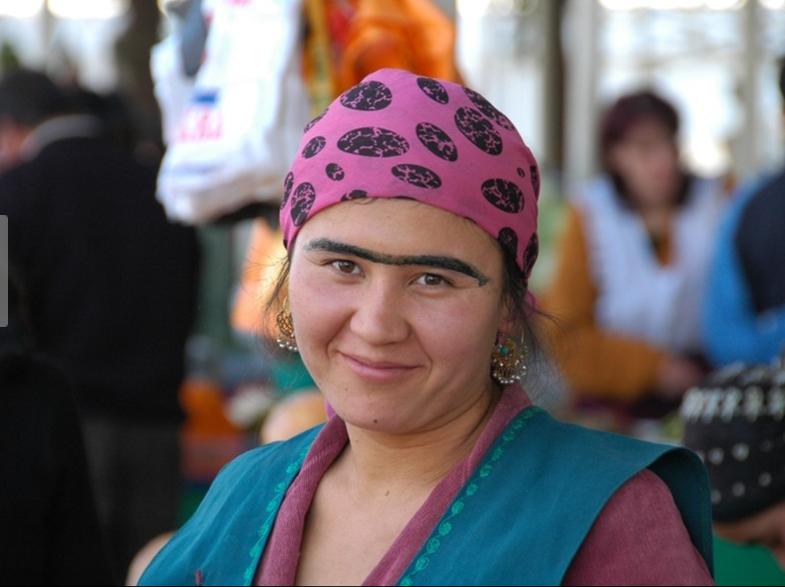 Lạ kỳ kiểu làm đẹp có 1-0-2 của nhiều phụ nữ trên thế giới-3