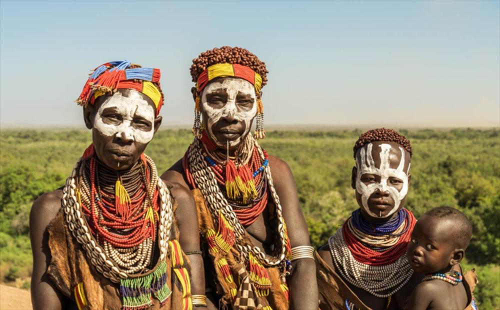 Lạ kỳ kiểu làm đẹp có 1-0-2 của nhiều phụ nữ trên thế giới-6