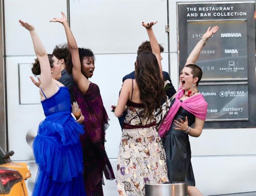 Suri Cruise mặc gợi cảm-5